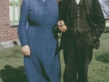 Gårdmand i Hedegård, Kristen Sandfær Poulsen (1887-1954) og hustru Karen \'Hedegaard\' Poulsen (f. Madsen, 1888-1982). Foto: Årstal ukendt.