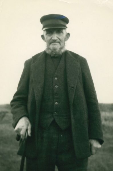 Peder Jensen Vinkel (1860-1940), smed og husmand i Skårmose.